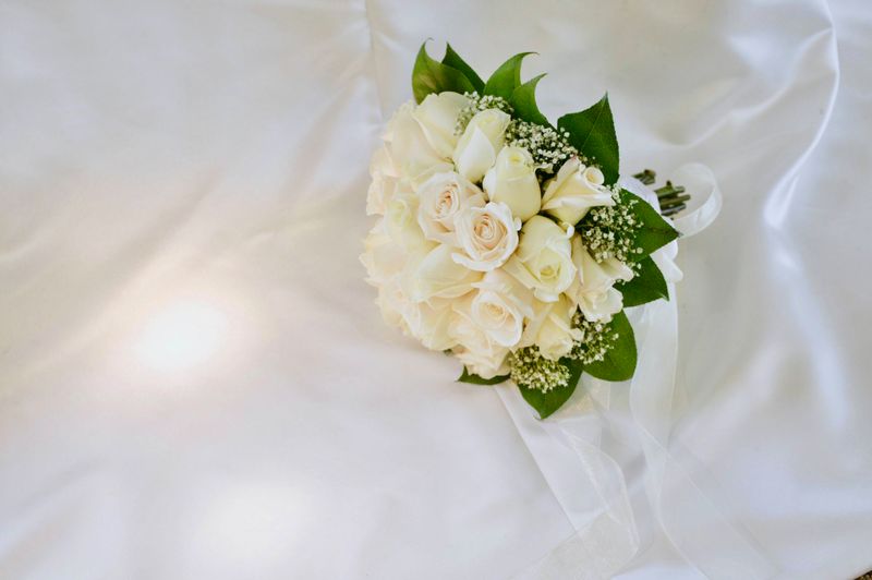 Bouquet mariage blanc et vert élégant